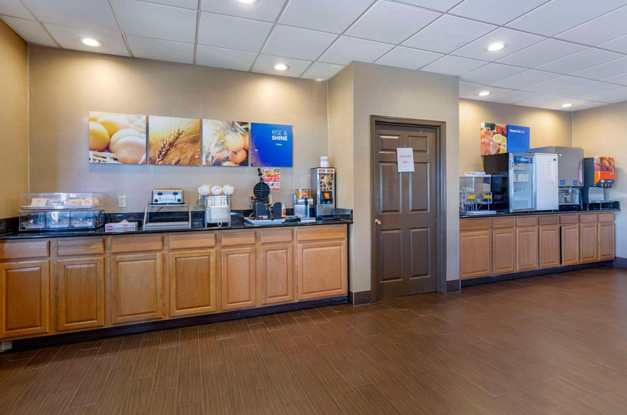 Comfort Inn & Suites Raphine - Lexington Near I-81 And I-64 Zewnętrze zdjęcie