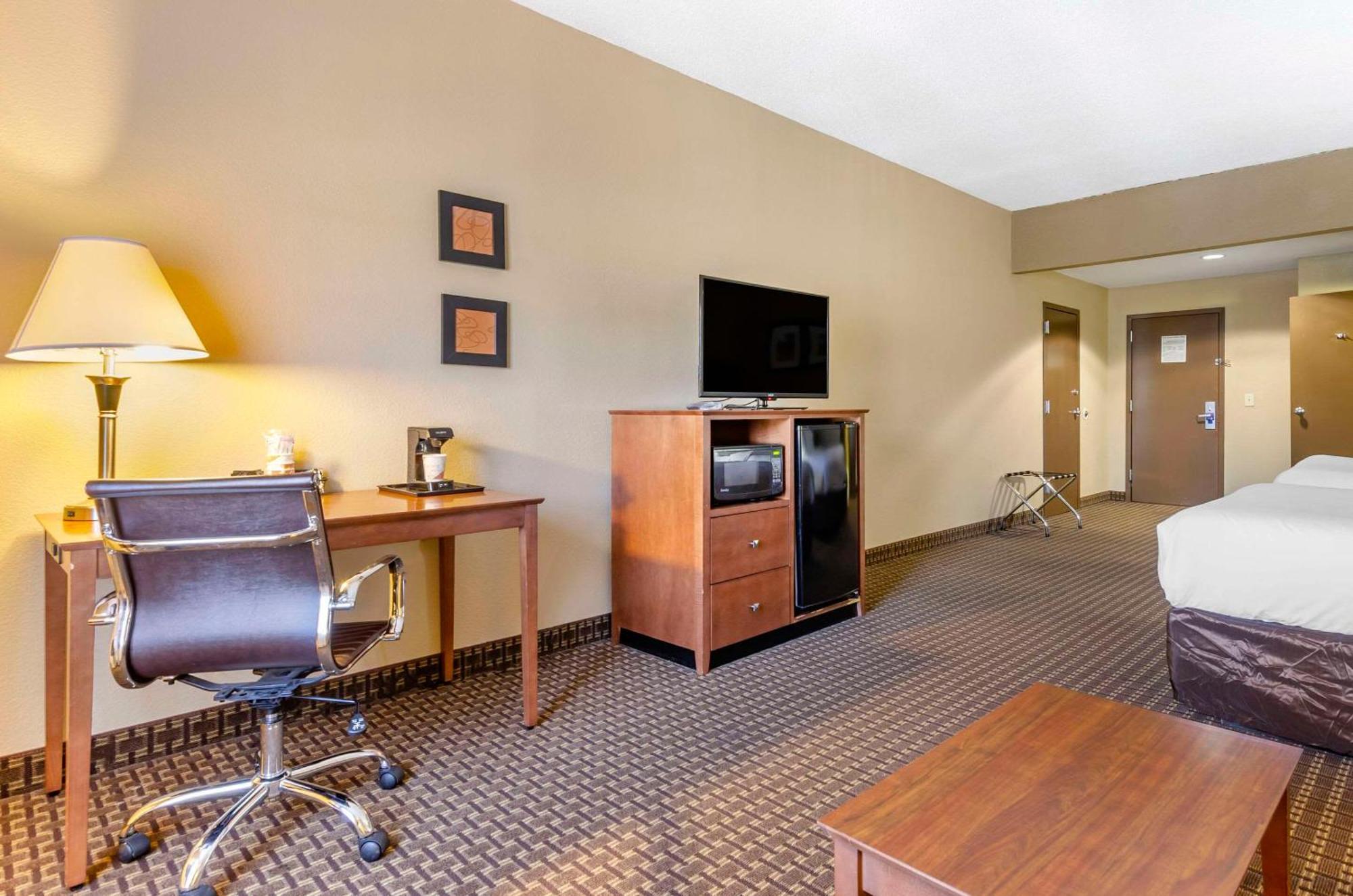 Comfort Inn & Suites Raphine - Lexington Near I-81 And I-64 Zewnętrze zdjęcie