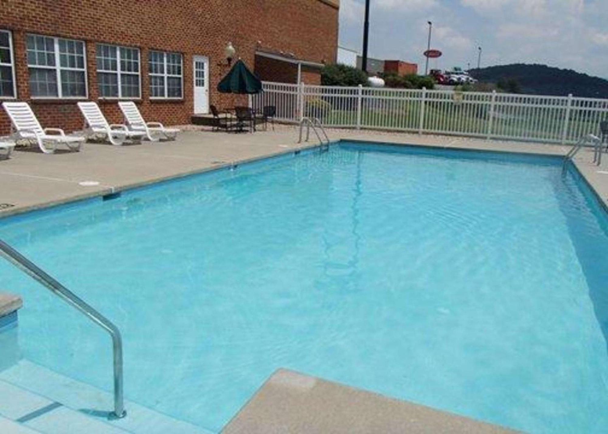 Comfort Inn & Suites Raphine - Lexington Near I-81 And I-64 Zewnętrze zdjęcie