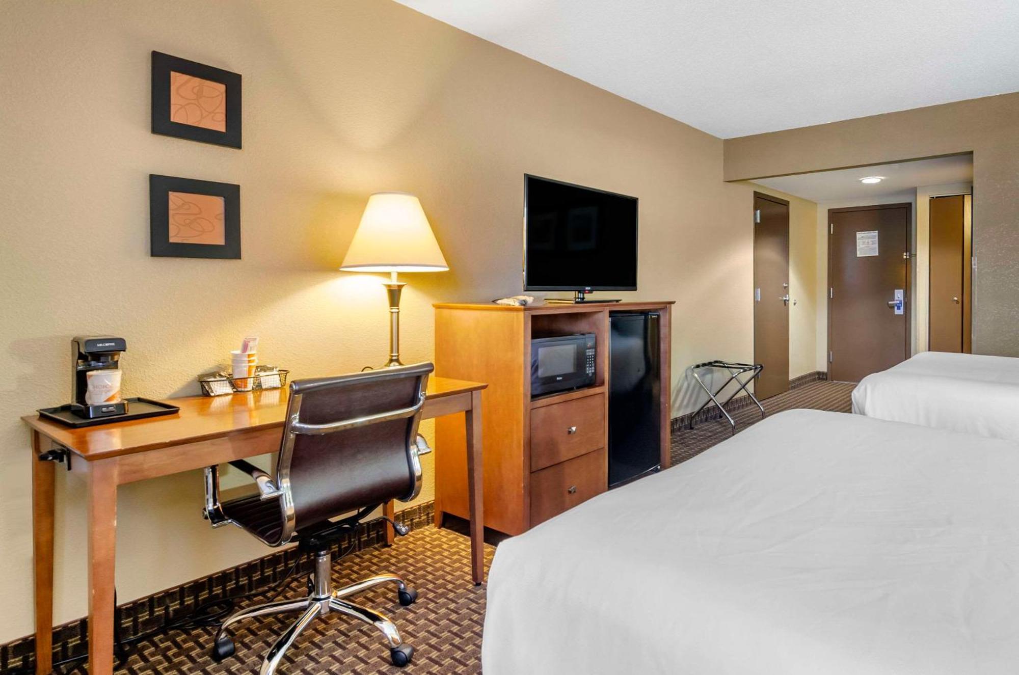 Comfort Inn & Suites Raphine - Lexington Near I-81 And I-64 Zewnętrze zdjęcie